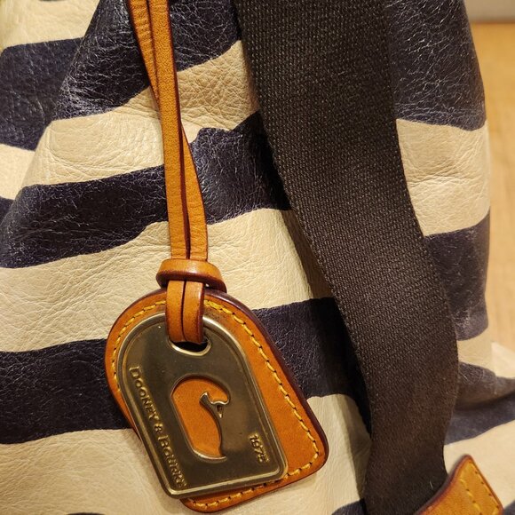 Dooney and Bourke Tote - Picture 2 of 5